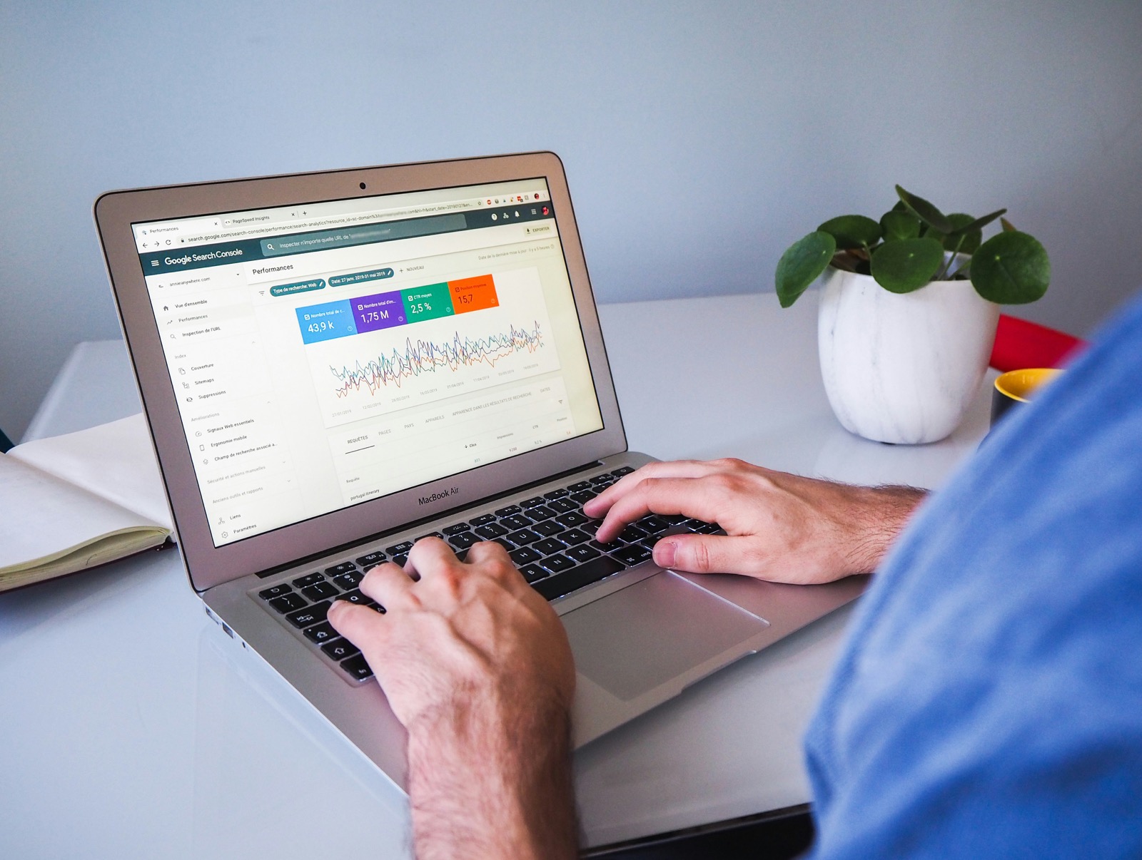Illustration representing a website becoming a stronger lead-generation asset through AI content strategy