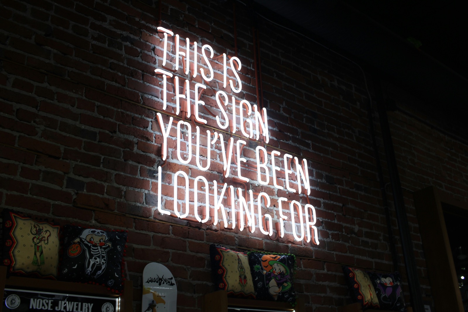 Digital signage illustration representing display management for customer-facing locations